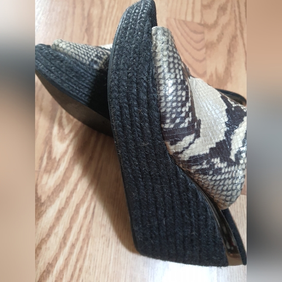 Kanna Espadrille Wedge Sandals - Picture 4 of 5